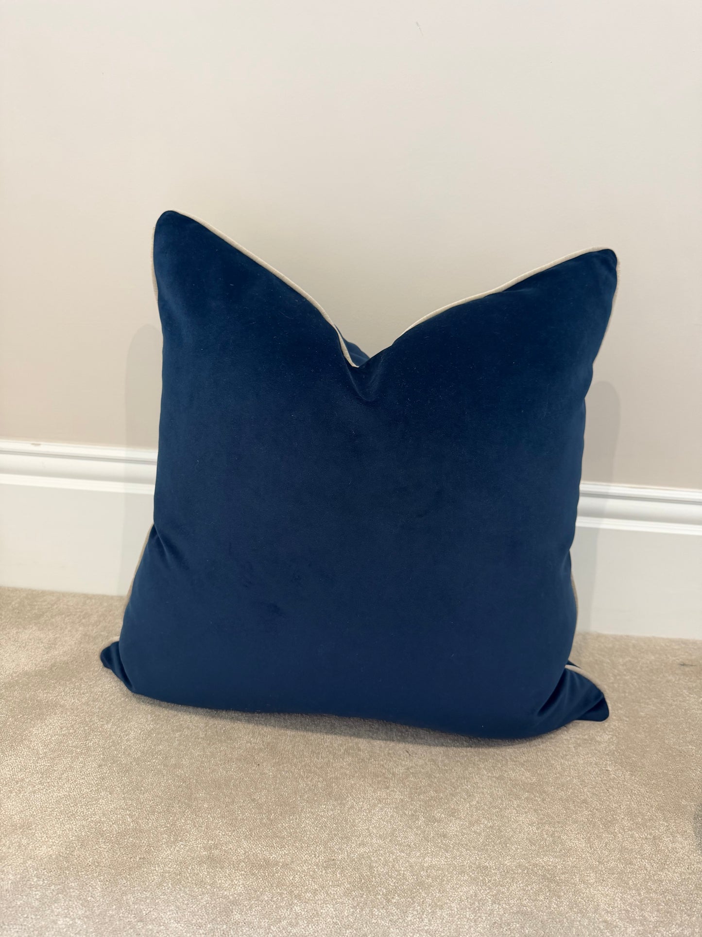 Royal blue velvet 22”