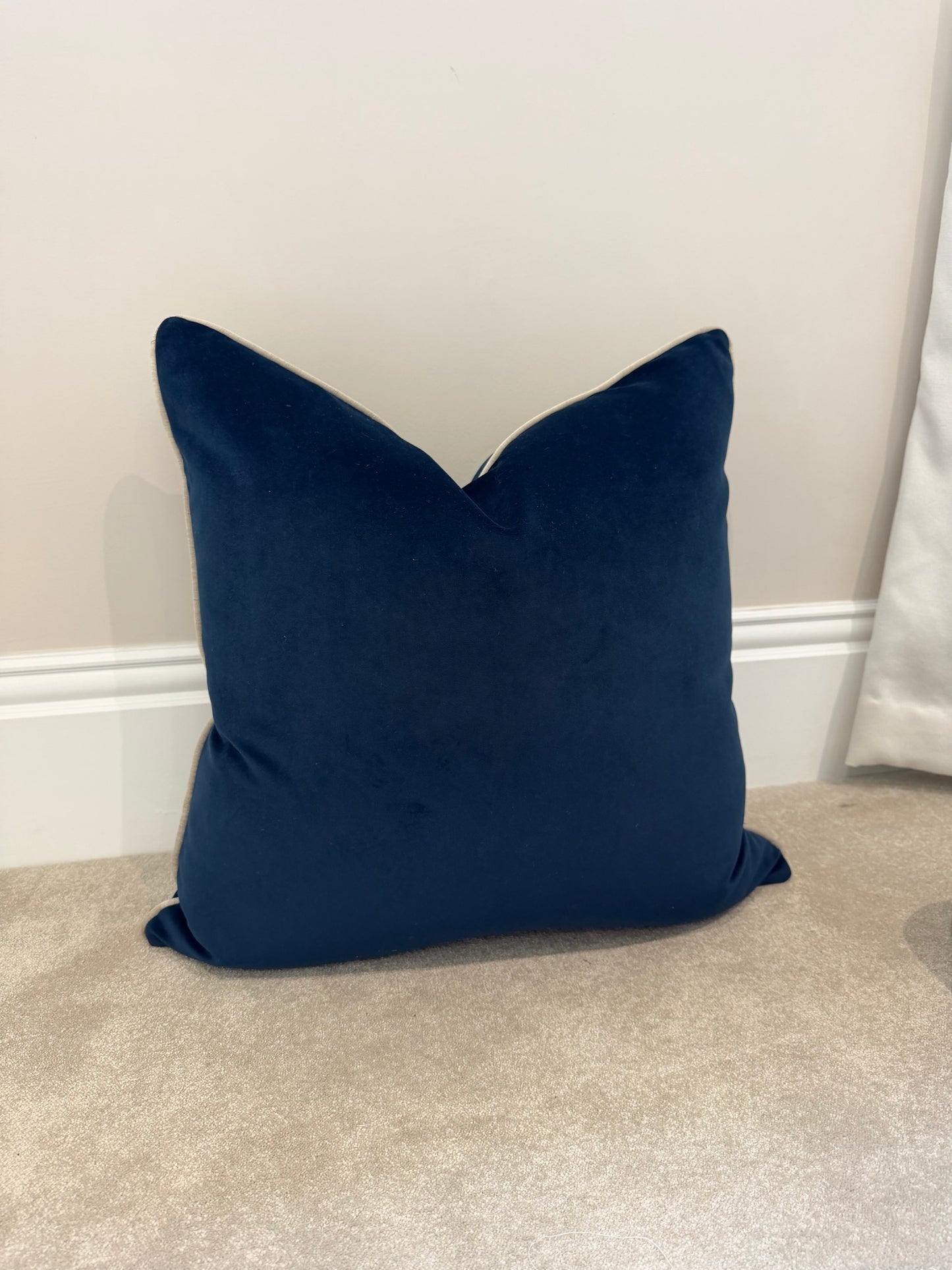 Royal blue velvet 22”